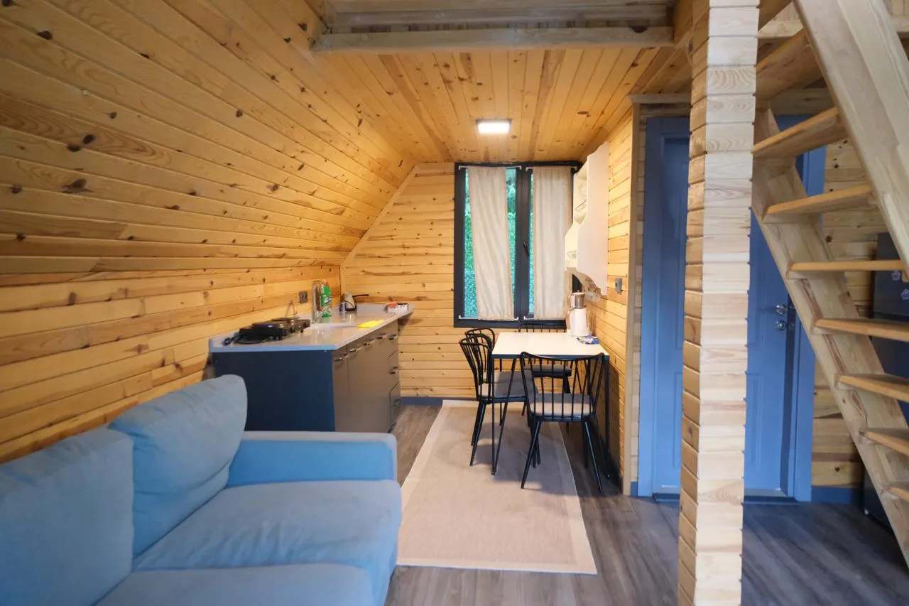Calanthe Bungalov